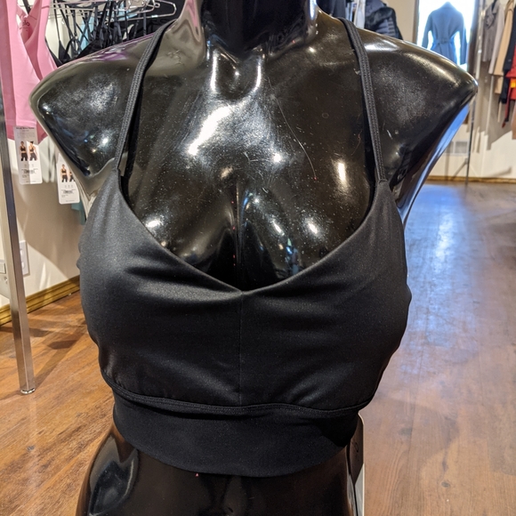 ALO Yoga Other - Alo Yoga Lavish Bra in Glossy Black BNWT